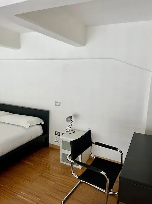 Vakantiehuis Loft Industrial Revival Villa Milaan