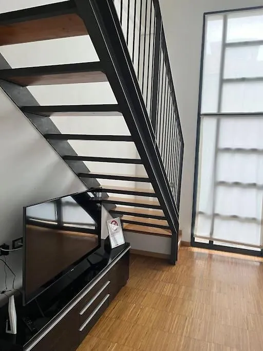 בית נופש הוילה מילאנו Loft Industrial Revival איטליה