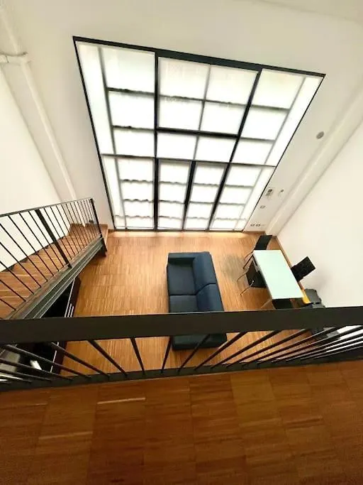 בית נופש הוילה מילאנו Loft Industrial Revival